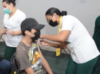 Comienza en M&eacute;rida aplicaci&oacute;n de segunda y tercera dosis a adolescentes y j&oacute;venes