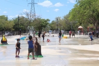 Abren parque acu&aacute;tico Splash Pad en el Parque Lineal "Los Paseos"
