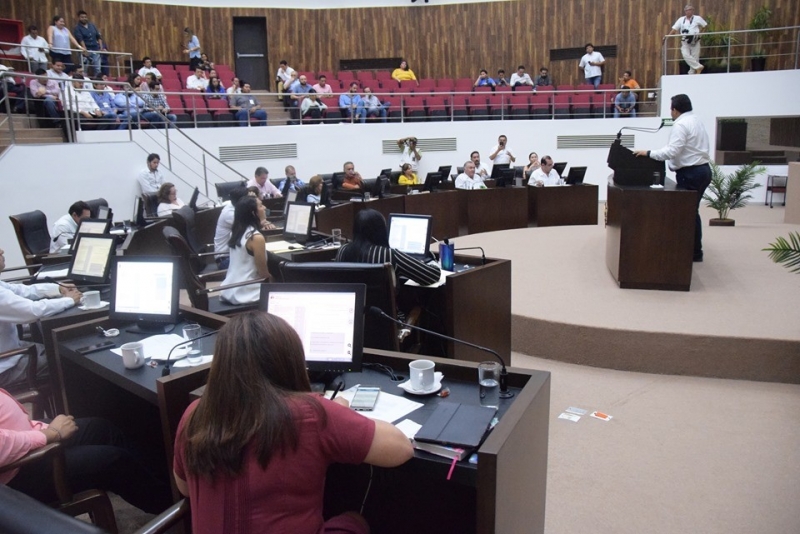 “Exhortitis crónica” se apodera del Congreso local