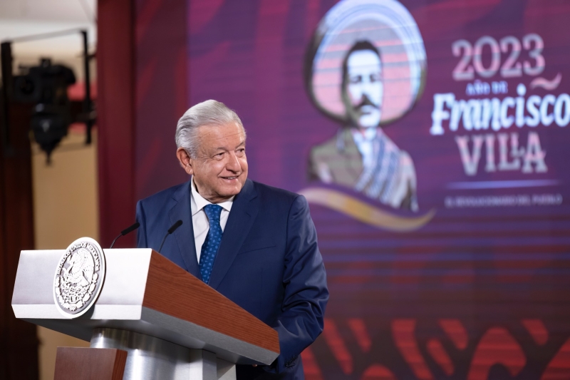 Busca AMLO resucitar "Plan B" en  plena Semana Santa