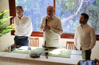 Empresarios involucran a Vila en presuntos actos de corrupción
